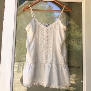 Beautiful 120% Lino, linen lace &etc. Take a peek!